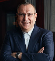 Primoco UAV v roce 2025: Rekordní kontrakty, NATO certifikace a silná hotovost pro další růst 