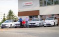  ŠKODA AUTO pomáhá handicapovaným, Centru Paraple předala do užívání 4 vozy