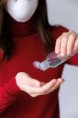Úklid mopem na pracovištích není úklid, pouze rozetře špínu, eliminaci bakterií a virů nezajistí už vůbec. Dalším slabým místem a roznašečem virů jsou ale také vysoušeče rukou či vzduchotechnika
