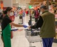 Solidarita po česku. V jarní Sbírce potravin se sešlo 325 tun zboží pro potřebné