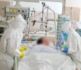 Sestry si stěžují na bolesti zad, souvisí to patrně i s jejich odchody z profese